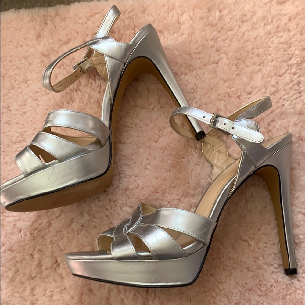 vince camuto heels